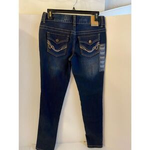 New Rue 21 mid rise skinny 1/2 short denim blue jeans